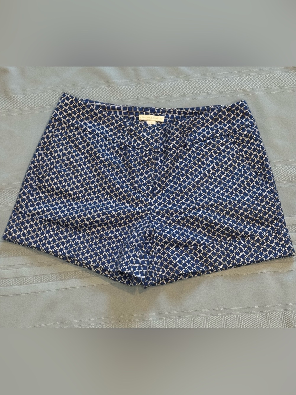 New York & Company Blue Geometric Print Blouse